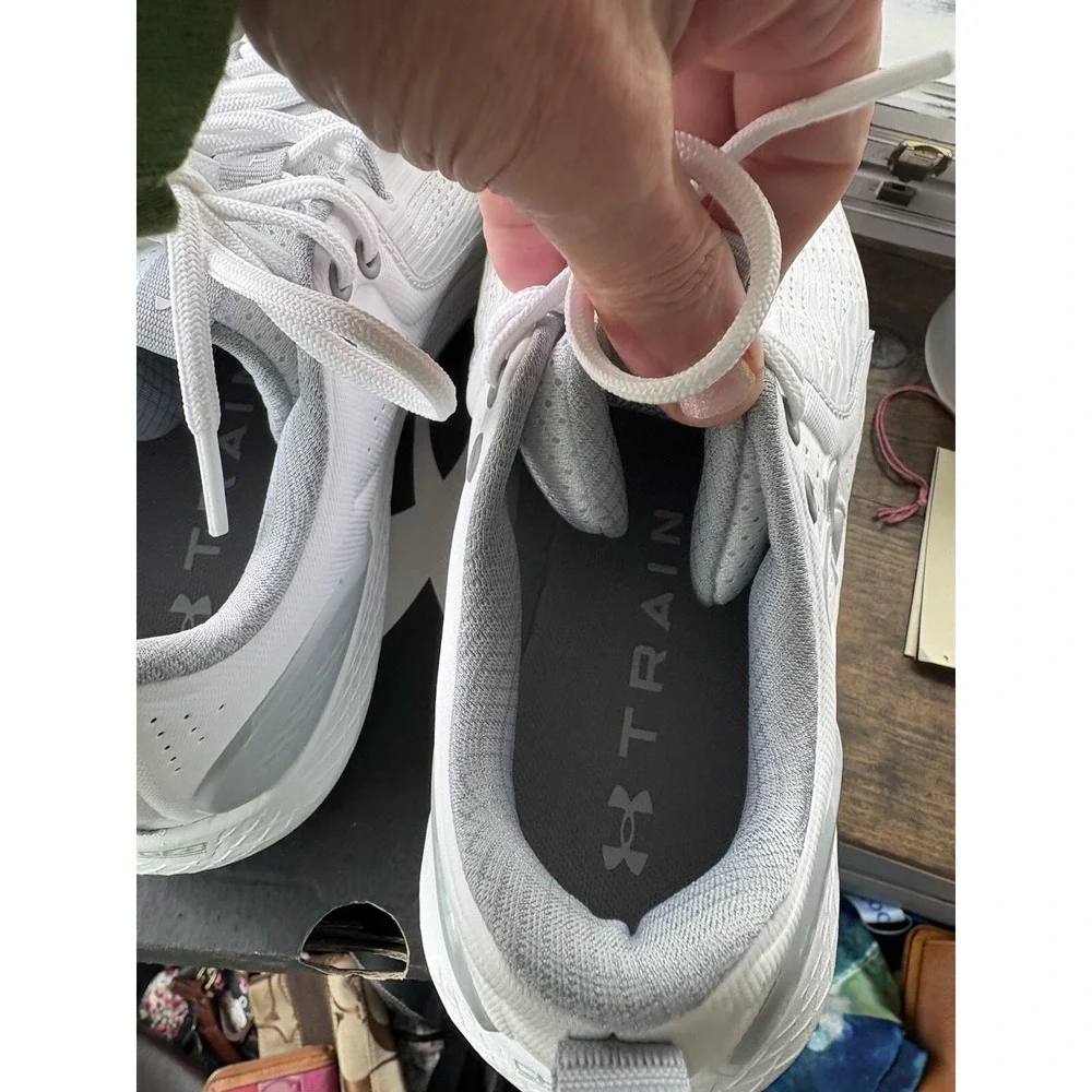 Under Armour Charged Commit TR 3 White Mod Grey 8.5